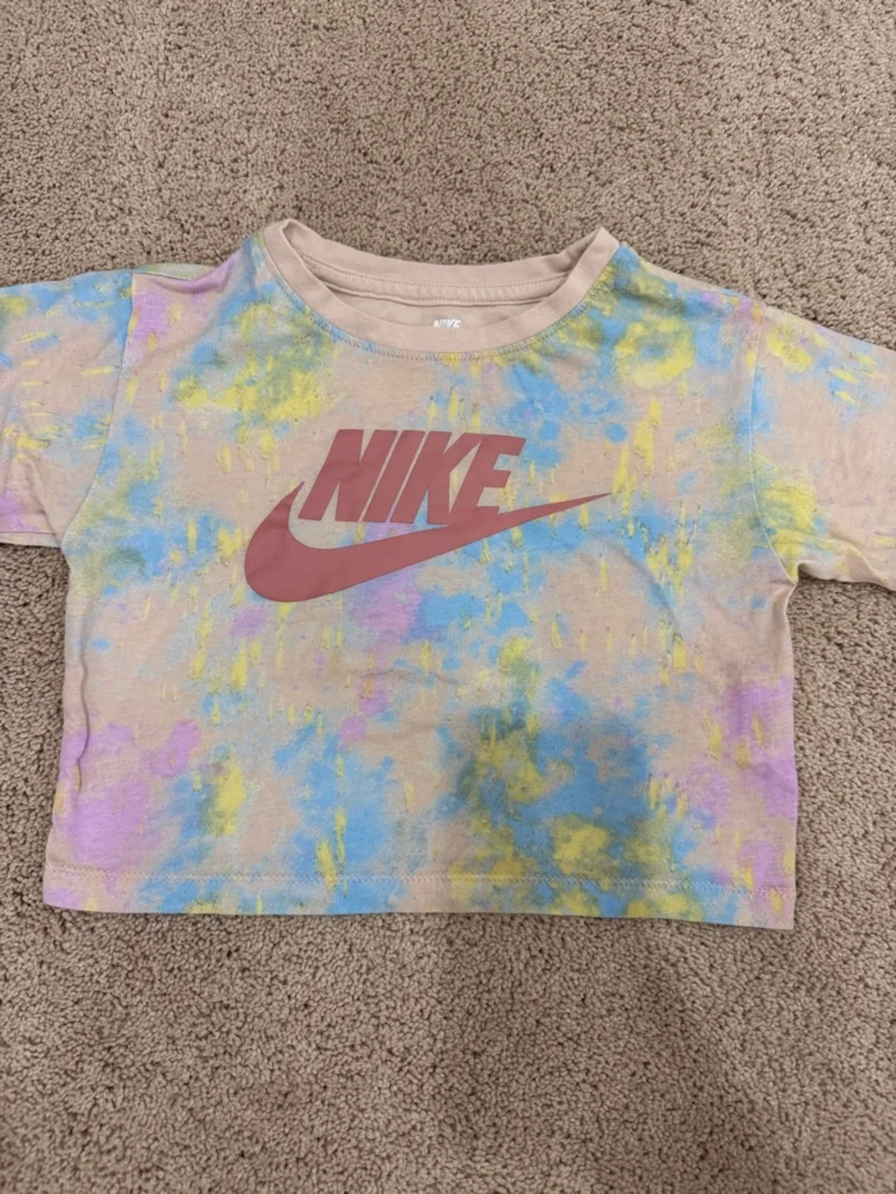 Nike Pastel Tie-Dye Crop Tee with Mauve Bike Shorts - Picture 4 of 5
